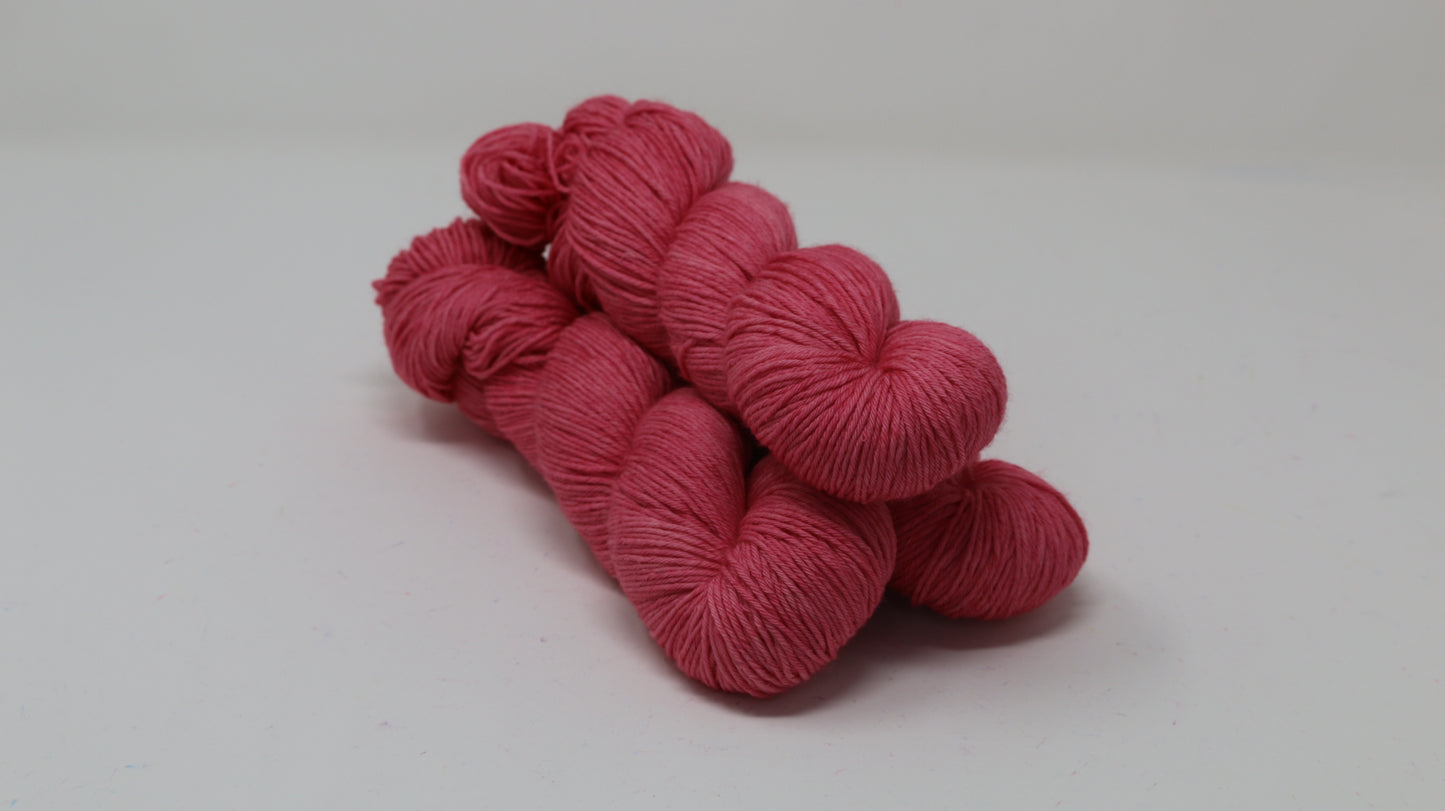 Flamingo Knees - Tonal - DK Merino