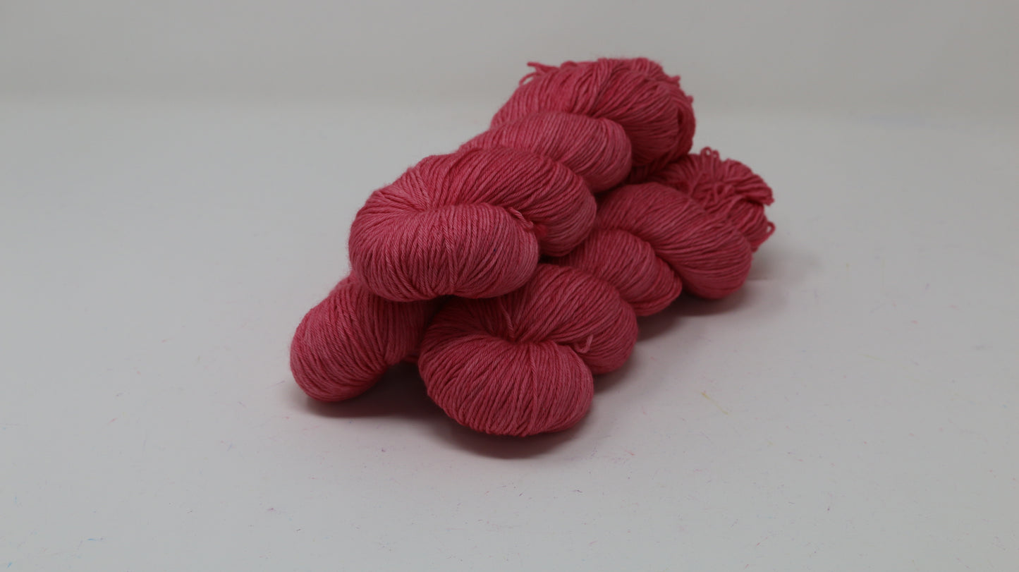 Flamingo Knees - Tonal - DK Merino