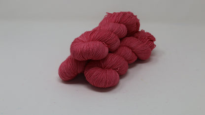 Flamingo Knees - Tonal - DK Merino