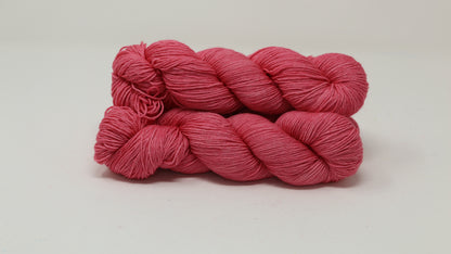 Flamingo Knees - Tonal - DK Merino