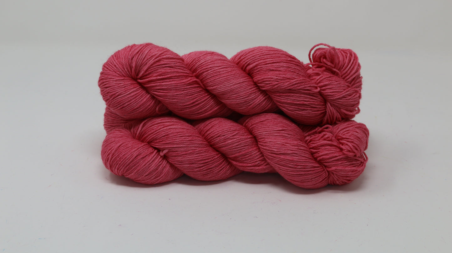 Flamingo Knees - Tonal - DK Merino