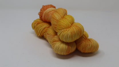 Grapefruit - Variegated - DK Merino
