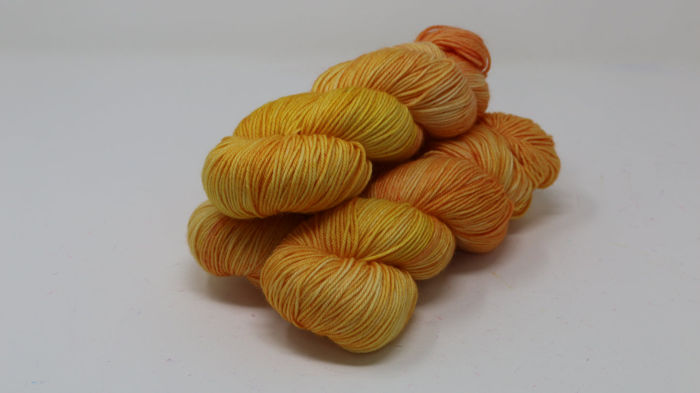 Grapefruit - Variegated - DK Merino