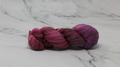 Wilted Carnation - Variegated - BFL Sock