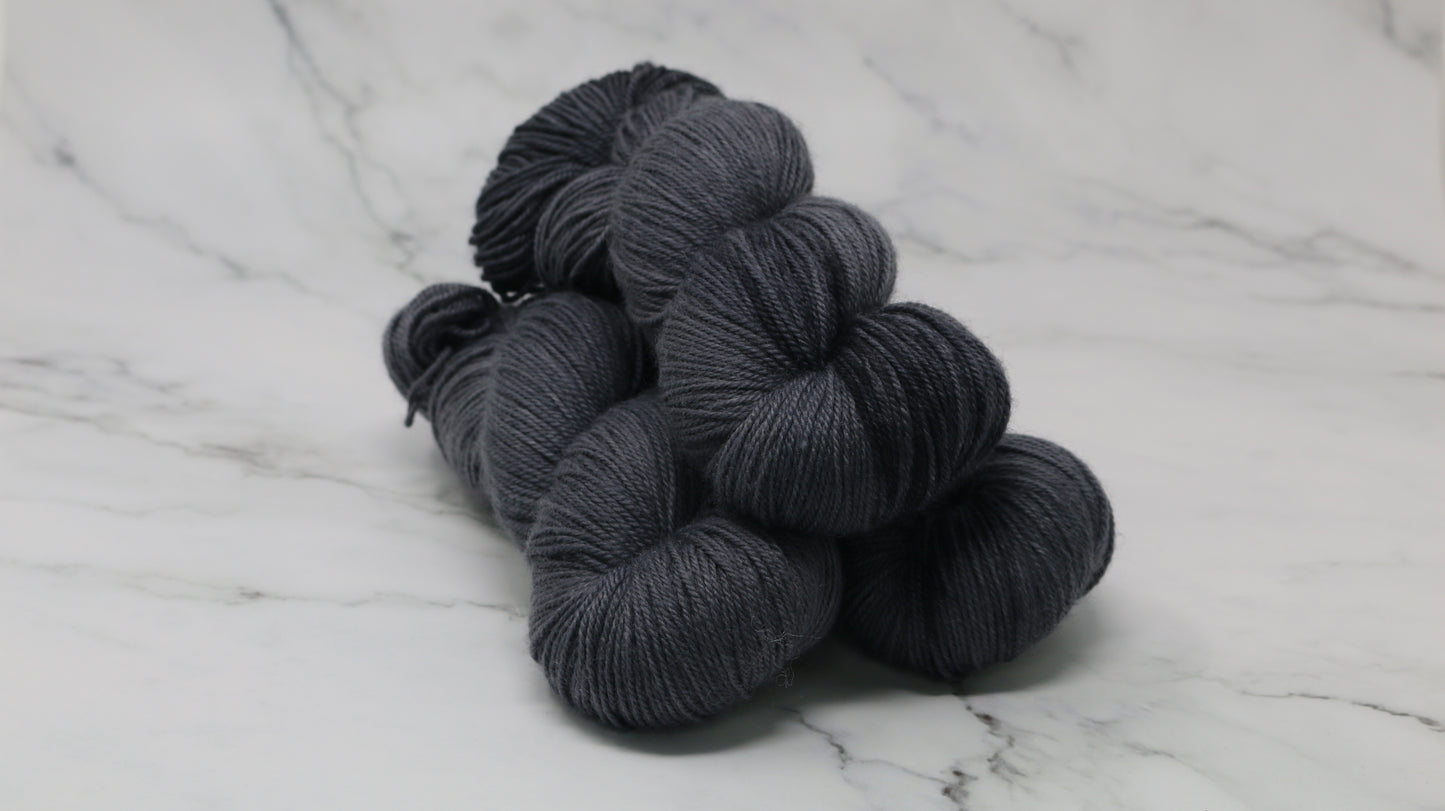 Smoke - Tonal - BFL Sock