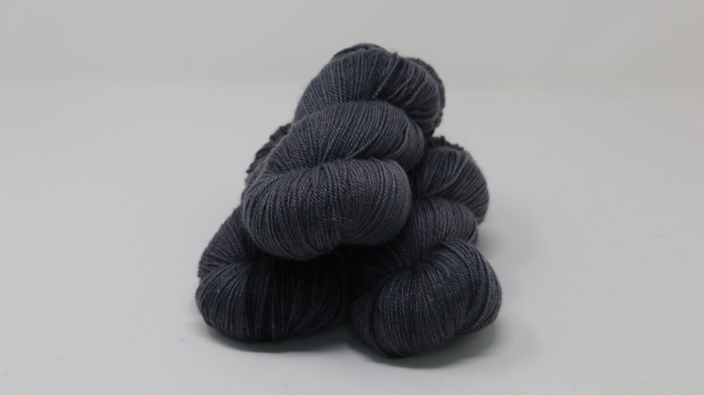 Smoke - Tonal - BFL Sock